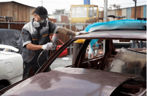 Sandblasting vs. Metode Pembersihan Lainnya: Mana yang Lebih Baik untuk Mobil Anda?