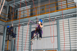 Membangun Karier Anda dengan Sertifikasi Rope Access