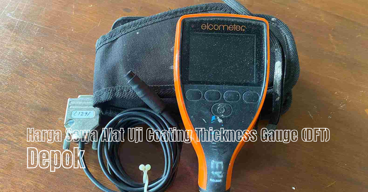 Alat uji ketebalan coating Elcometer (Coating Thickness Gauge DFT) lengkap dengan kabel dan tas, digunakan untuk pengujian lapisan cat di area industri, tersedia untuk disewa di Depok.