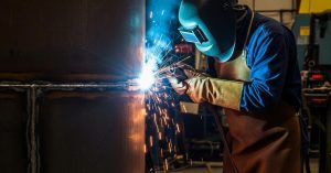 Jasa Pengelasan Tangki Profesional | PT. Eltama Prima Indo