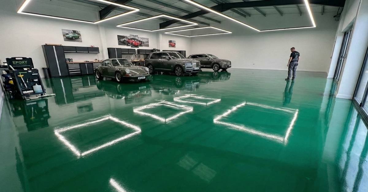 Sistem epoxy flooring seamless untuk showroom dan garasi premium PT Eltama Prima Indo